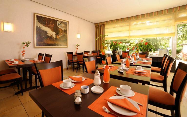 Hotel Welp 奥斯纳布吕克 外观 照片
